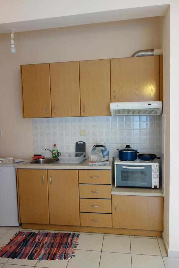 Kiki'S Cosy Apartments Néa Khilí 外观 照片