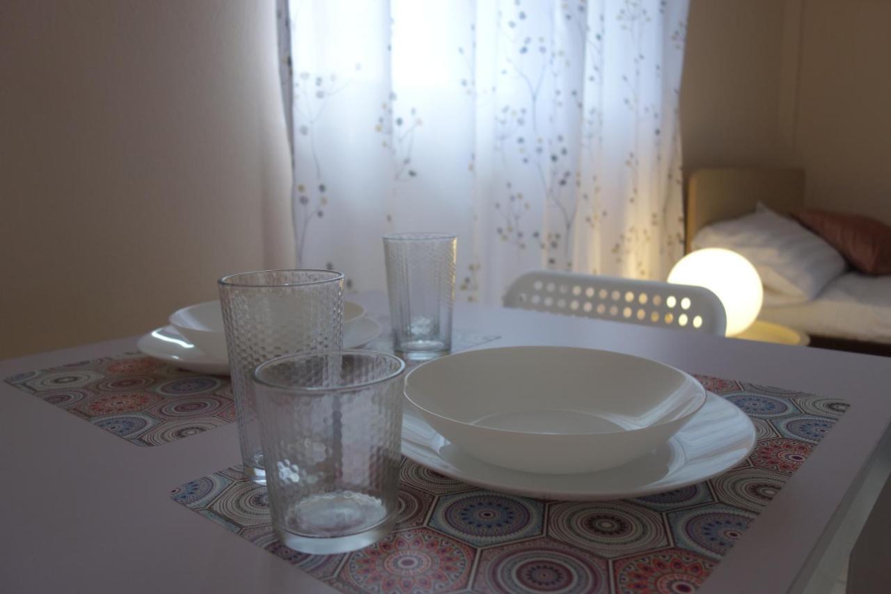 Kiki'S Cosy Apartments Néa Khilí 外观 照片