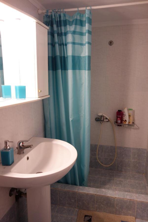 Kiki'S Cosy Apartments Néa Khilí 外观 照片