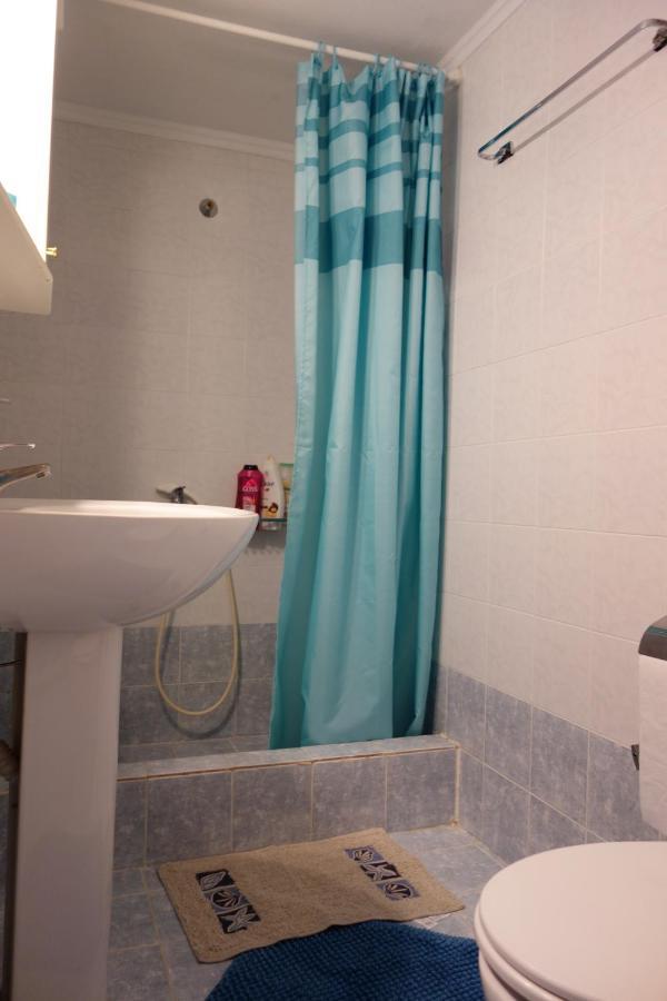 Kiki'S Cosy Apartments Néa Khilí 外观 照片